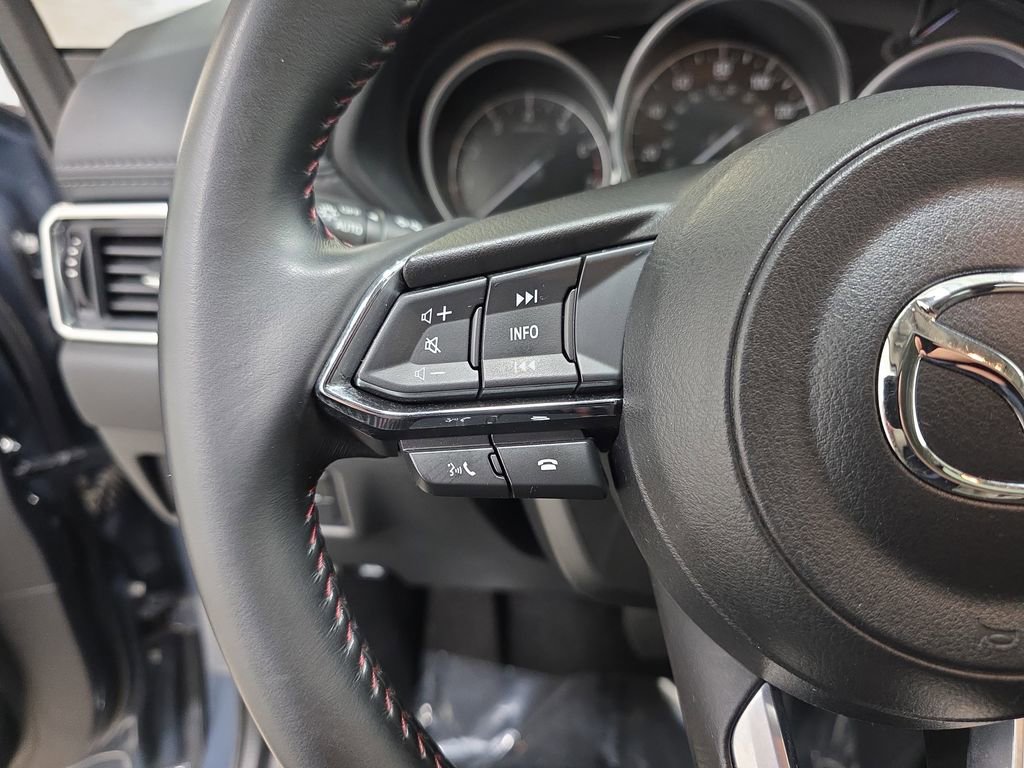 Used 2023 MAZDA CX-5 Carbon Edition image 17