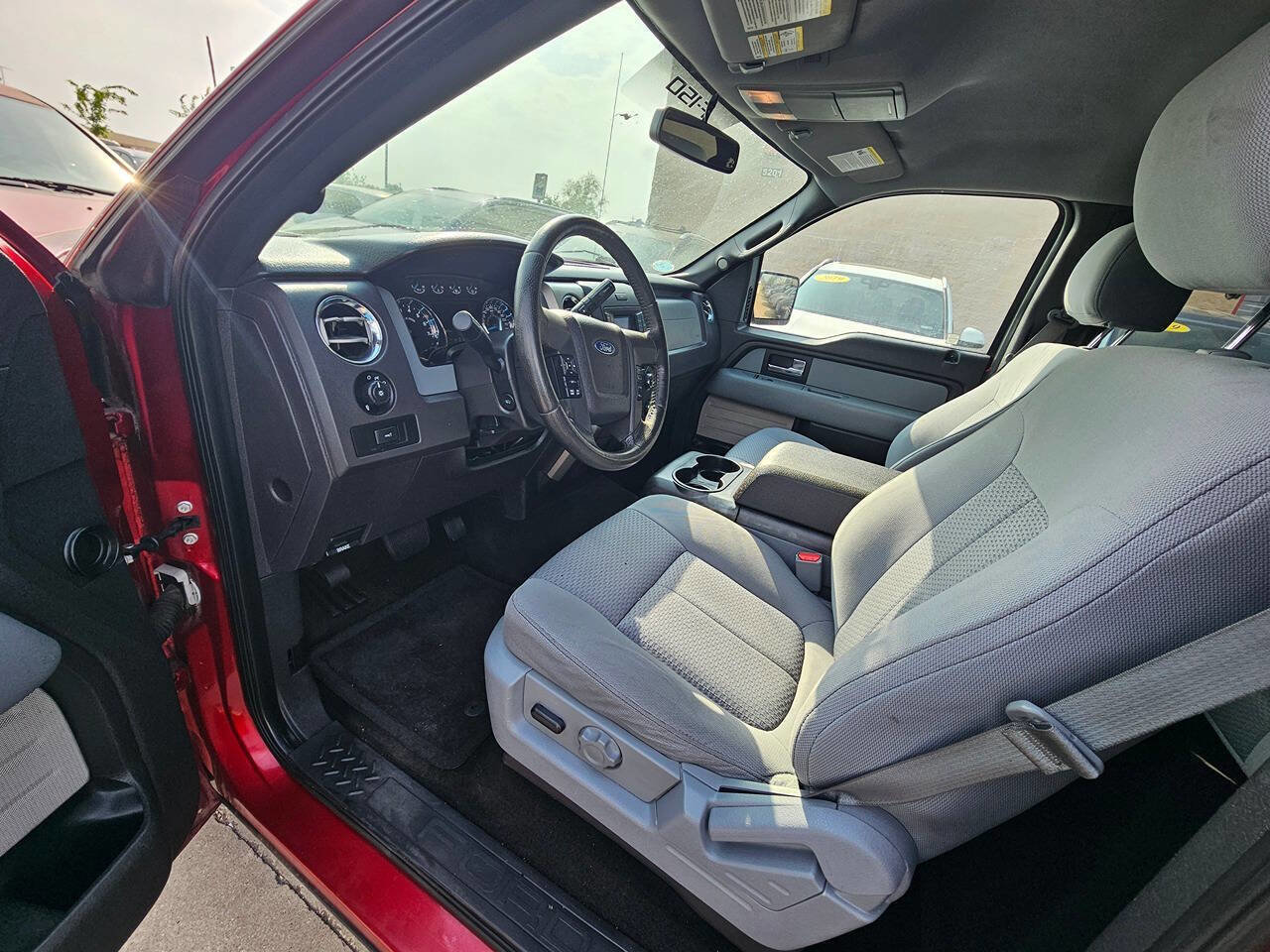 Used 2013 Ford F150 XLT w/ XLT Chrome Pkg RWD image 11