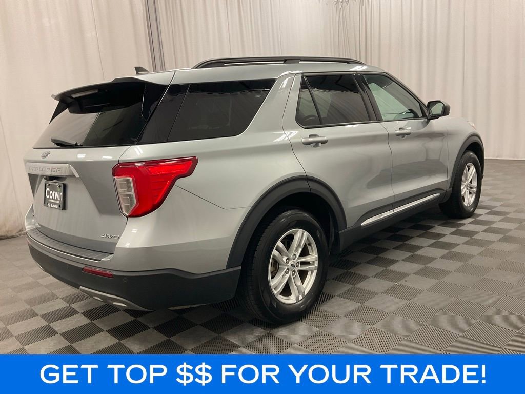 Used 2023 Ford Explorer XLT w/ Equipment Group 202A AWD/4WD image 3