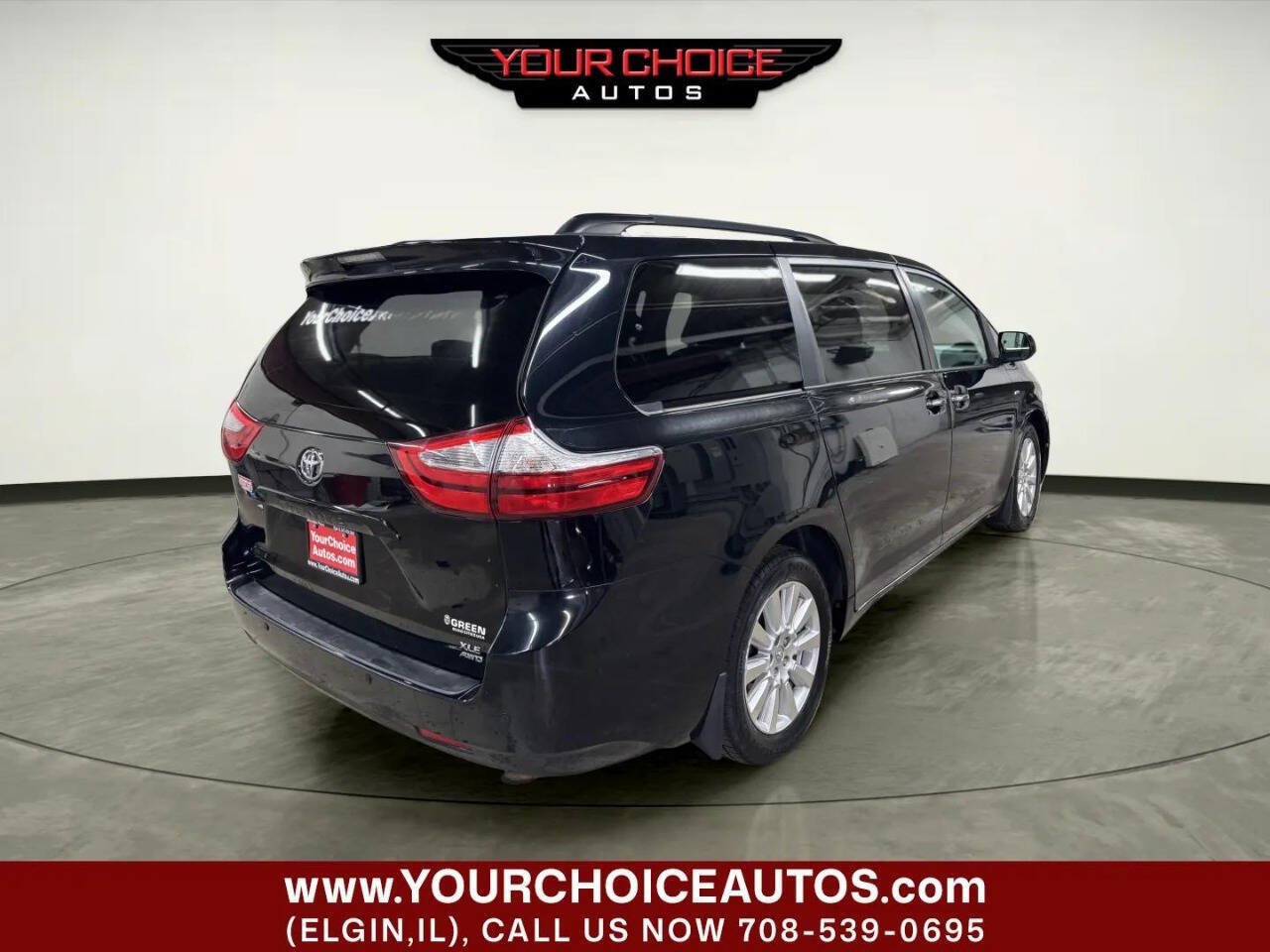 Used 2017 Toyota Sienna XLE Premium AWD/4WD image 8