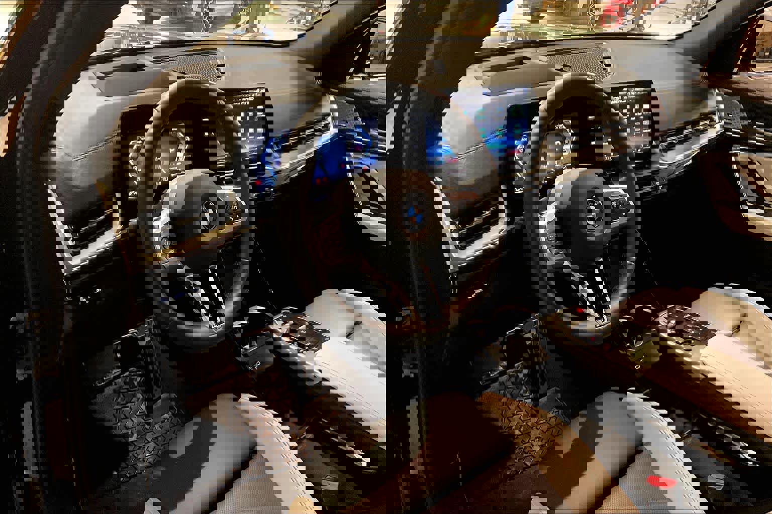 Certified 2025 BMW X2 xDrive28i w/ Technology Package image 17