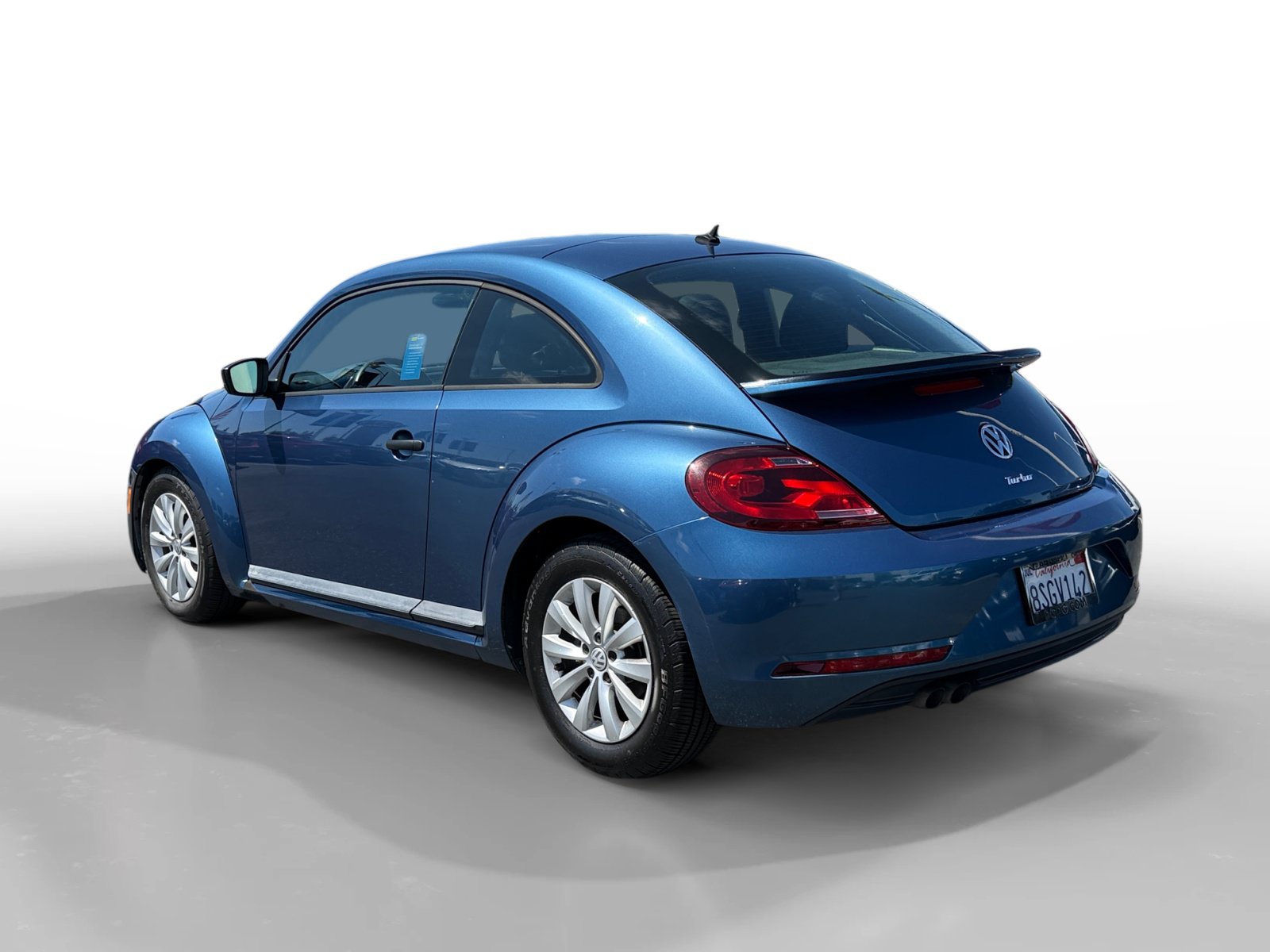 Used 2018 Volkswagen Beetle 2.0T Coast FWD image 3