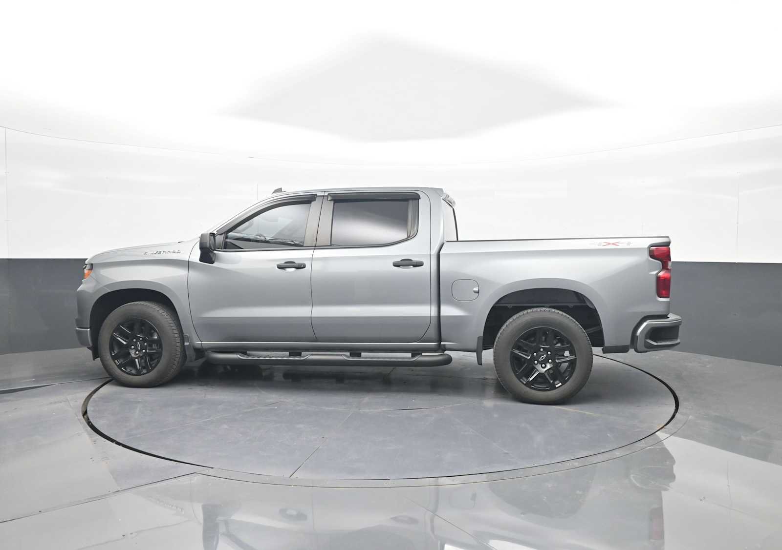 Used 2024 Chevrolet Silverado 1500 Custom AWD/4WD image 5