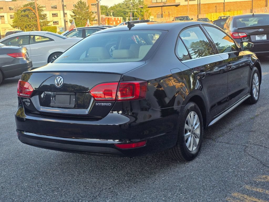 Used 2014 Volkswagen Jetta SE FWD image 4