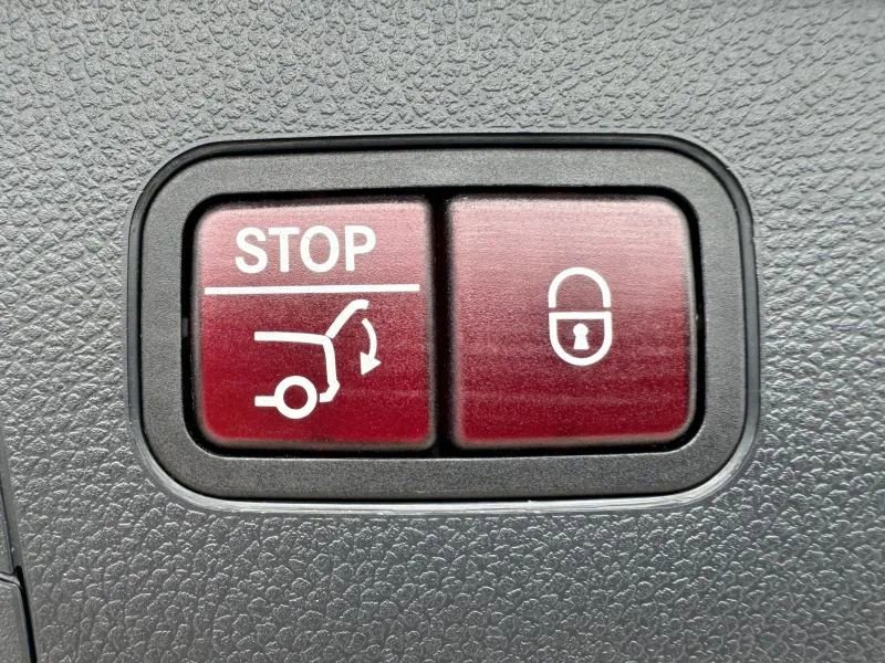 Used 2016 Mercedes-Benz GLC 300 image 50