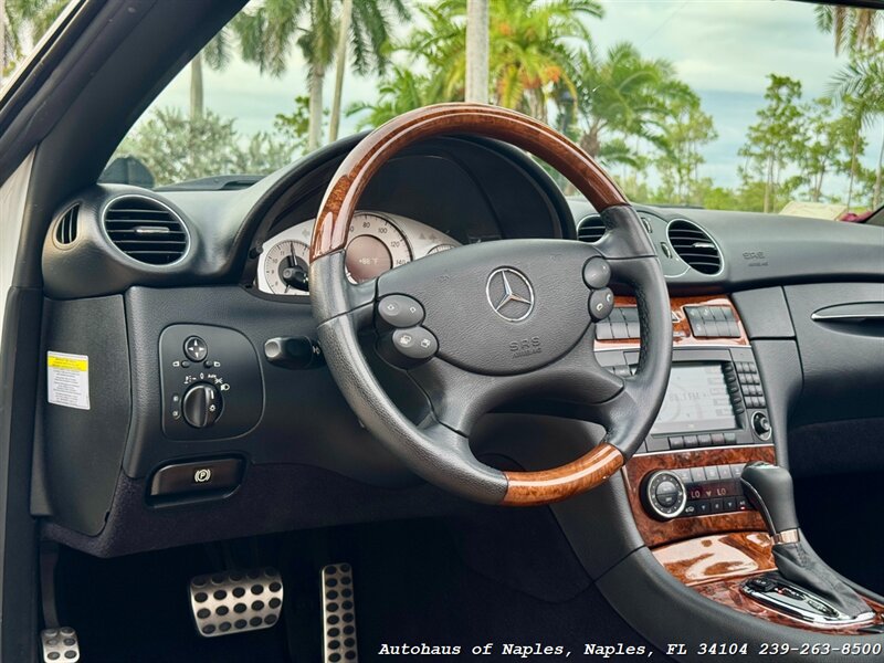 Used 2007 Mercedes-Benz CLK 350 Cabriolet image 33