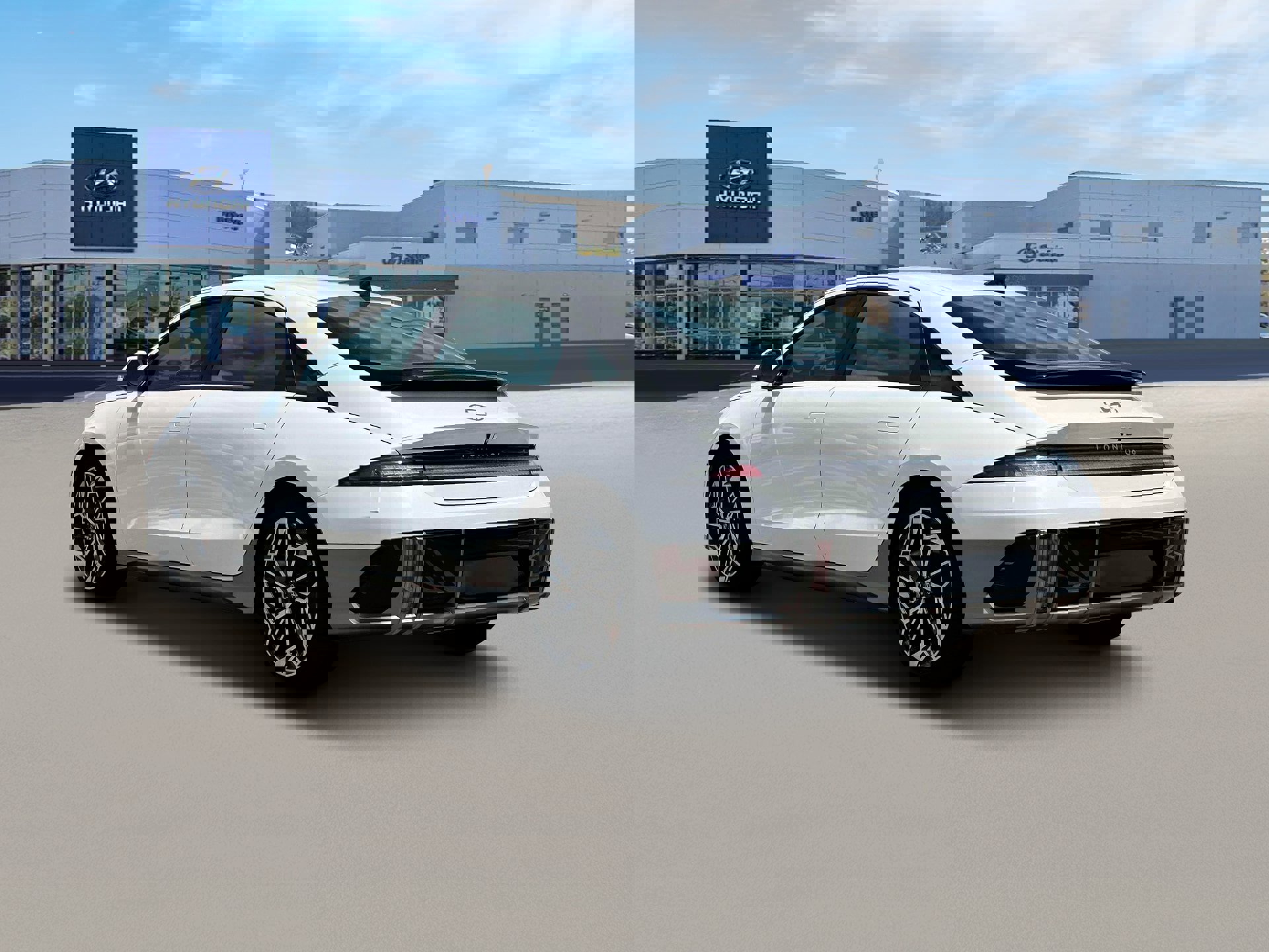 New 2025 Hyundai Ioniq 6 SEL image 5