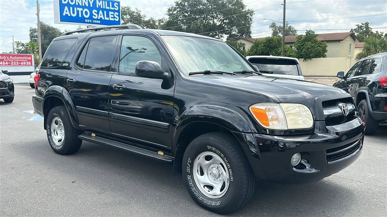 Used 2006 Toyota Sequoia SR5 AWD/4WD image 6