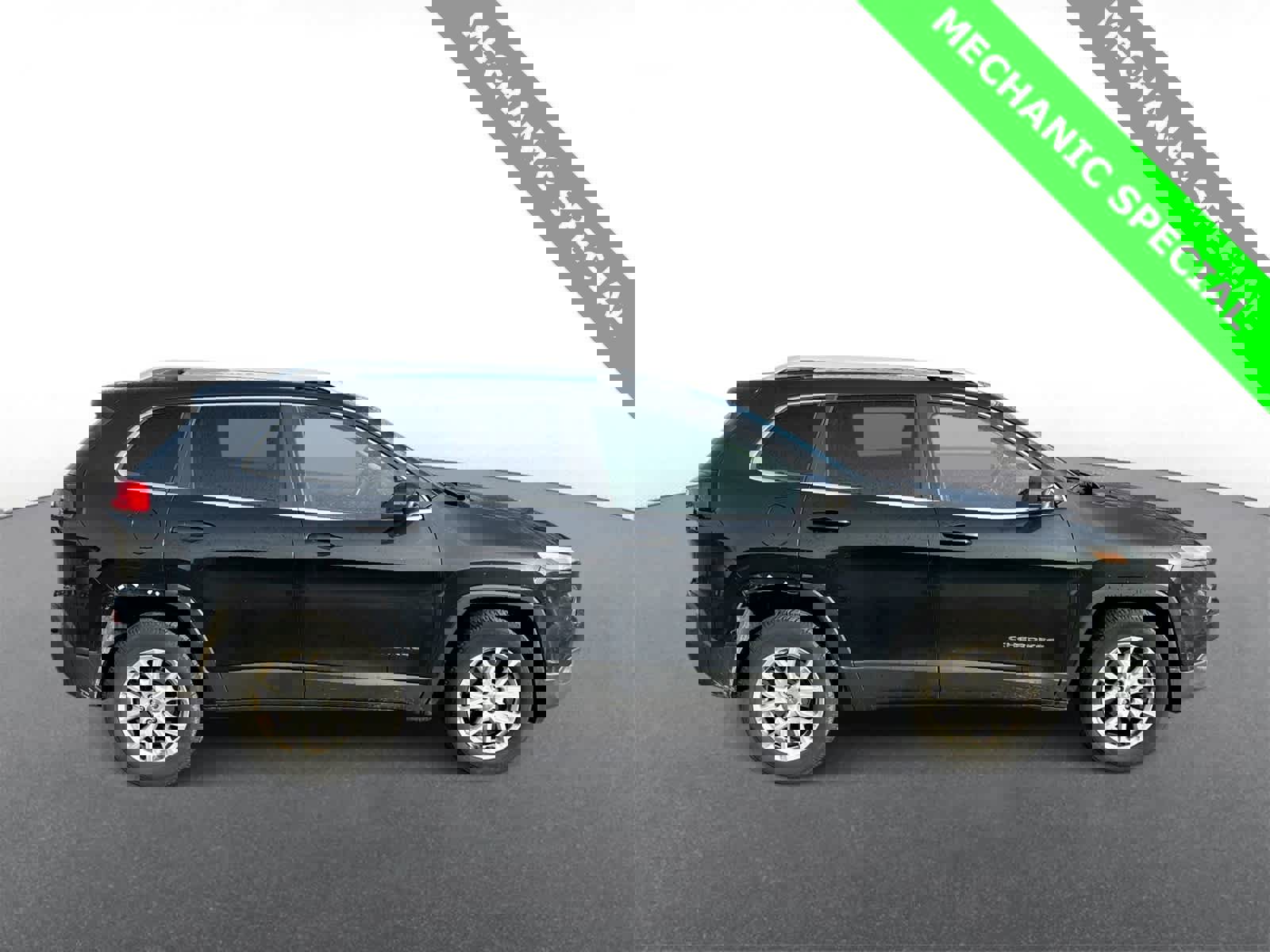 Used 2015 Jeep Cherokee Latitude image 9