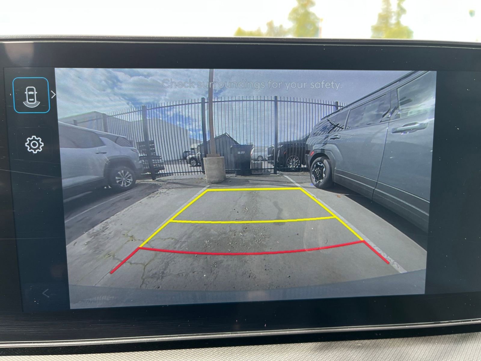 Used 2025 Hyundai Santa Fe SEL image 24