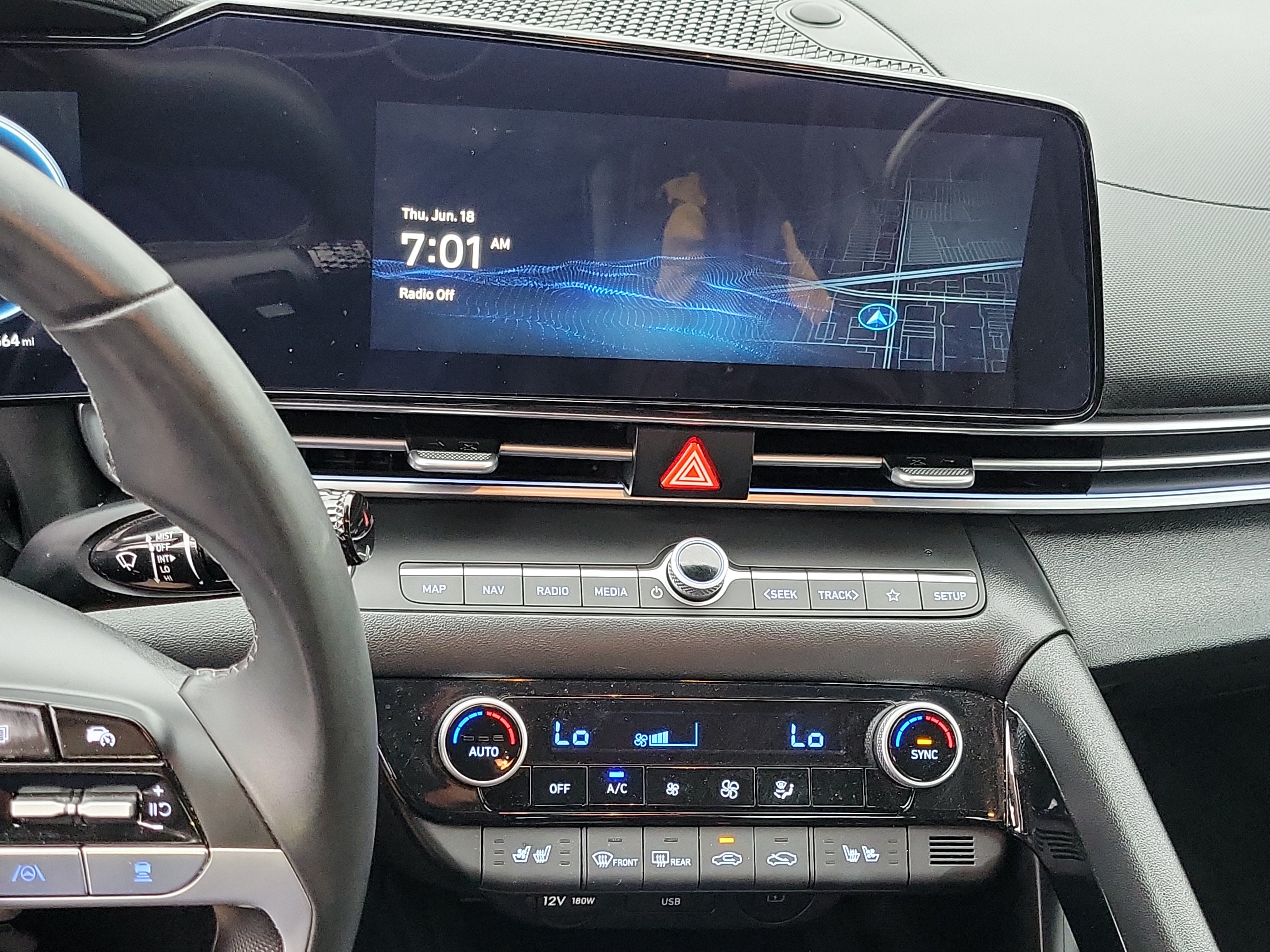Certified 2025 Hyundai Elantra Limited FWD image 14