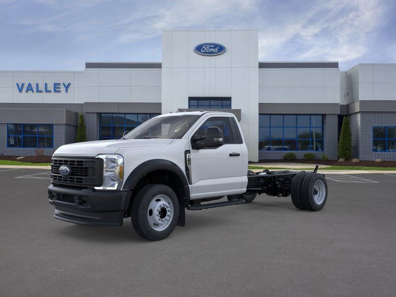 New 2026 Ford F550 4x4 Regular Cab Super Duty w/ Snow Plow Prep Package image 2