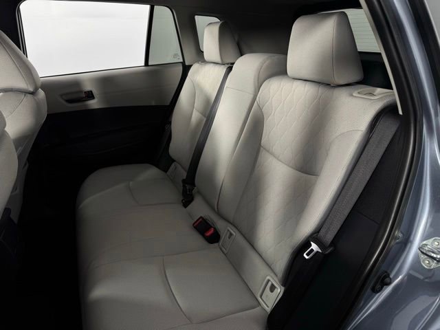 Used 2024 Toyota Corolla Cross L image 17