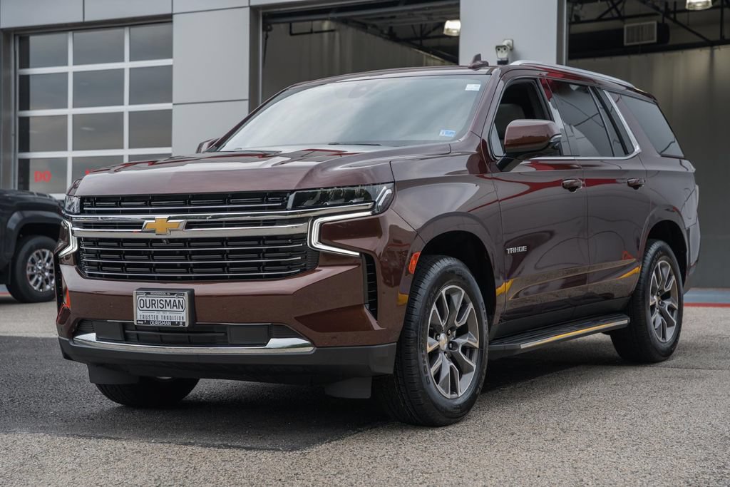 Used 2022 Chevrolet Tahoe LT w/ LT Signature Package AWD/4WD image 3