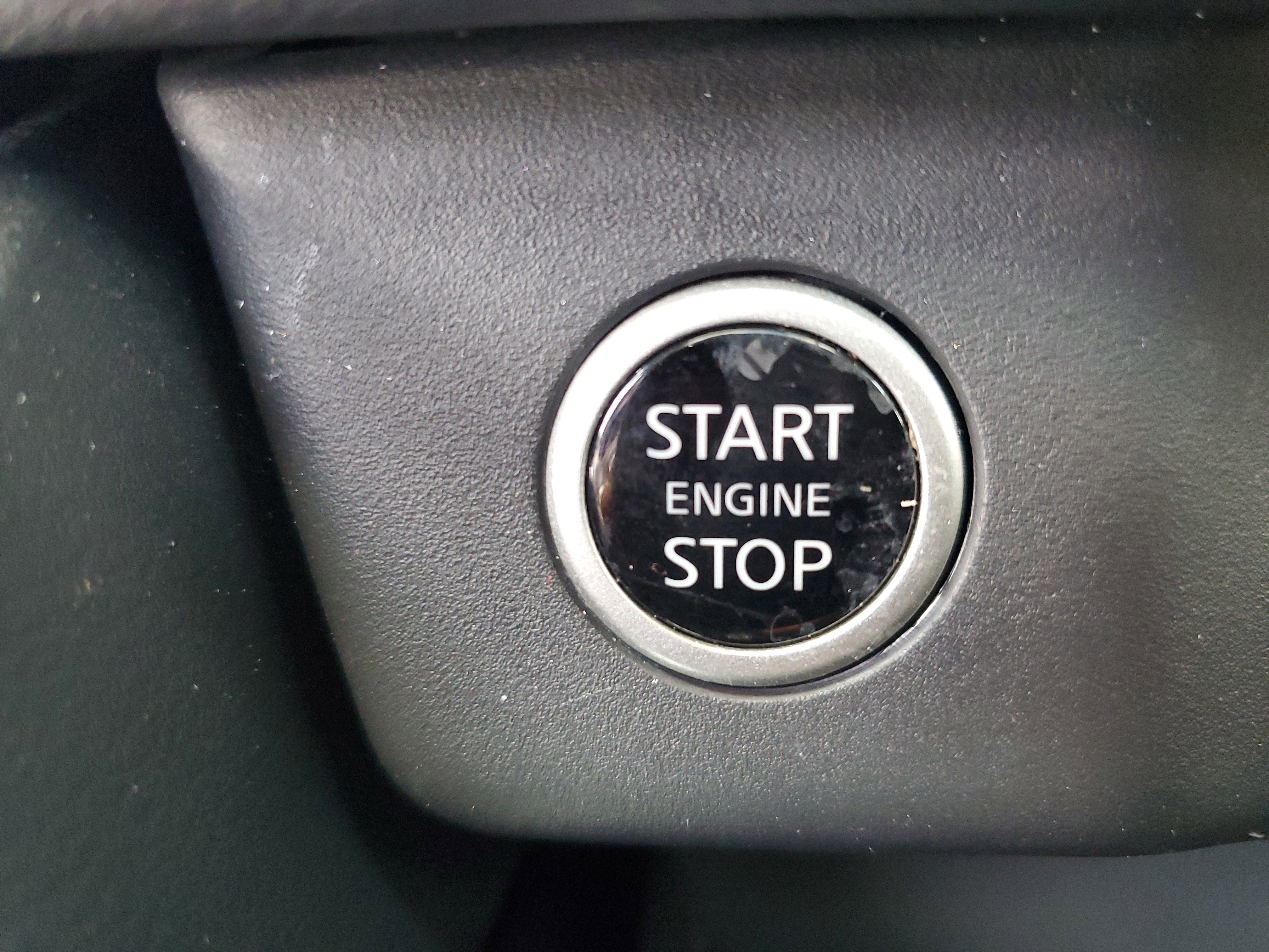 Certified 2022 Nissan Rogue SV w/ SV Premium Package image 24