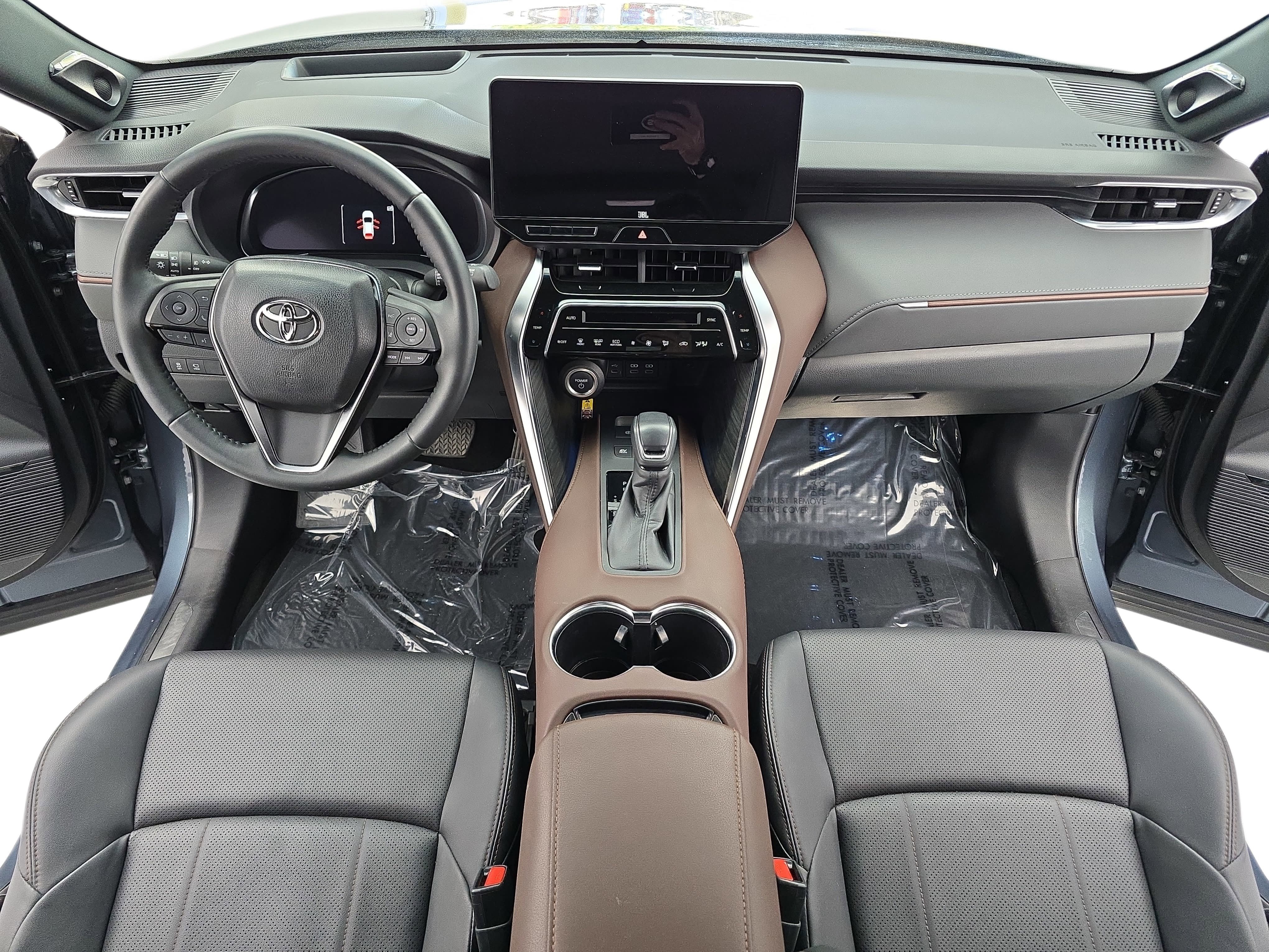 Used 2024 Toyota Venza Limited AWD/4WD image 9