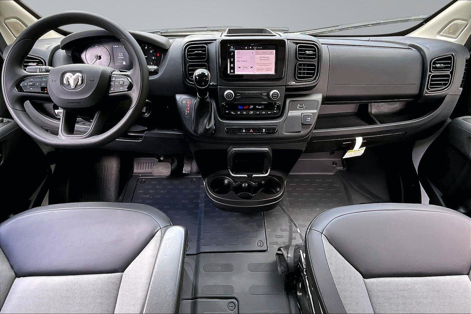 Used 2025 RAM ProMaster 2500 w/ Convenience Group FWD image 16