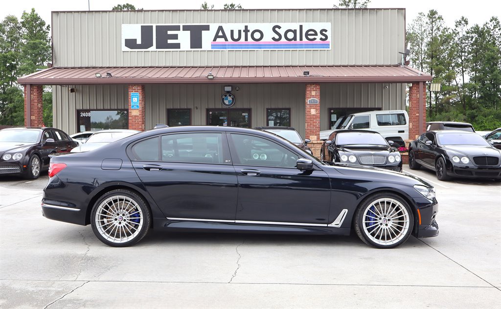 Used 2018 BMW 750i xDrive AWD/4WD image 8