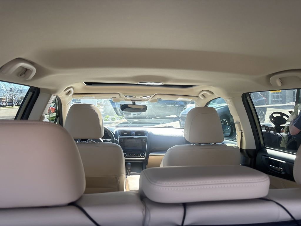 Used 2018 Subaru Outback 3.6R Limited image 6
