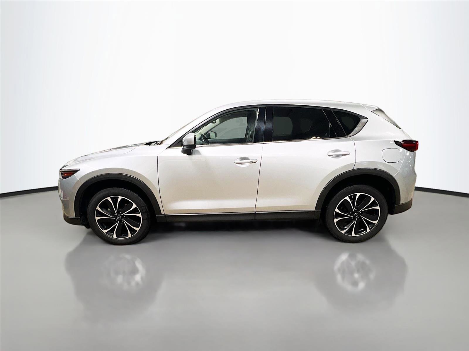Used 2022 MAZDA CX-5 AWD 2.5 S w/ Premium Package image 4