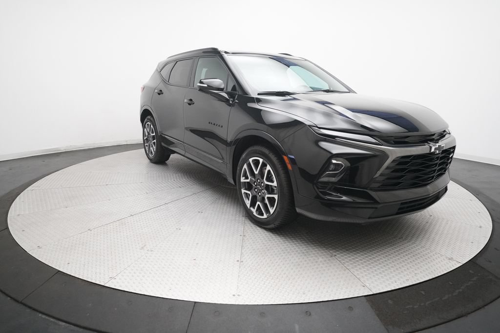 Certified 2024 Chevrolet Blazer RS w/ Driver Confidence II Package AWD/4WD image 36