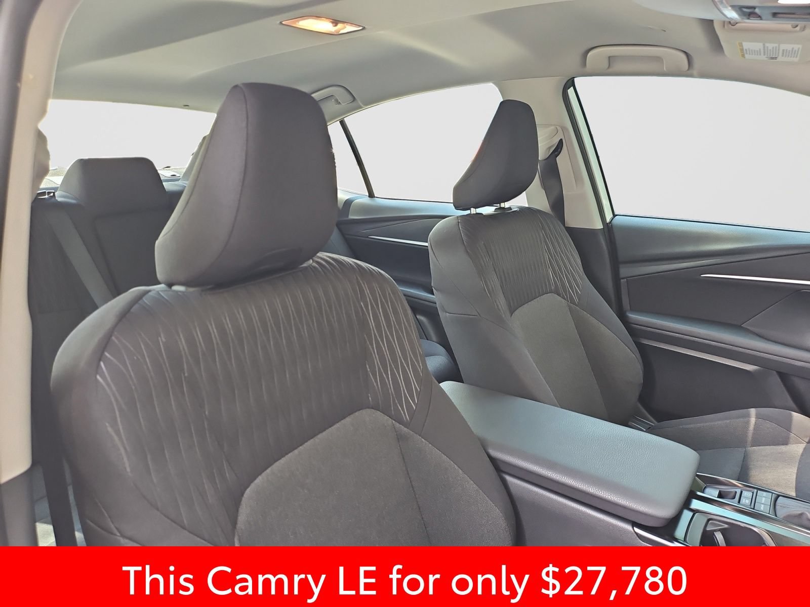 Used 2025 Toyota Camry LE FWD image 18