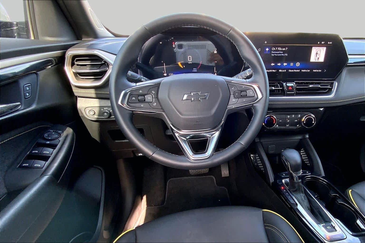 Used 2025 Chevrolet TrailBlazer ACTIV w/ Driver Confidence Package FWD image 6