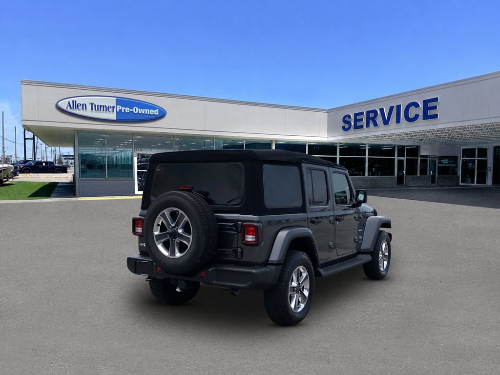 Used 2022 Jeep Wrangler Unlimited Sahara AWD/4WD image 8