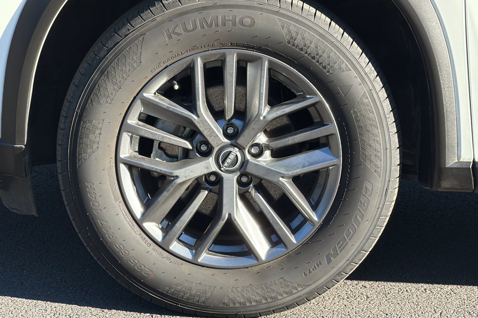 Used 2024 Nissan Rogue S image 26