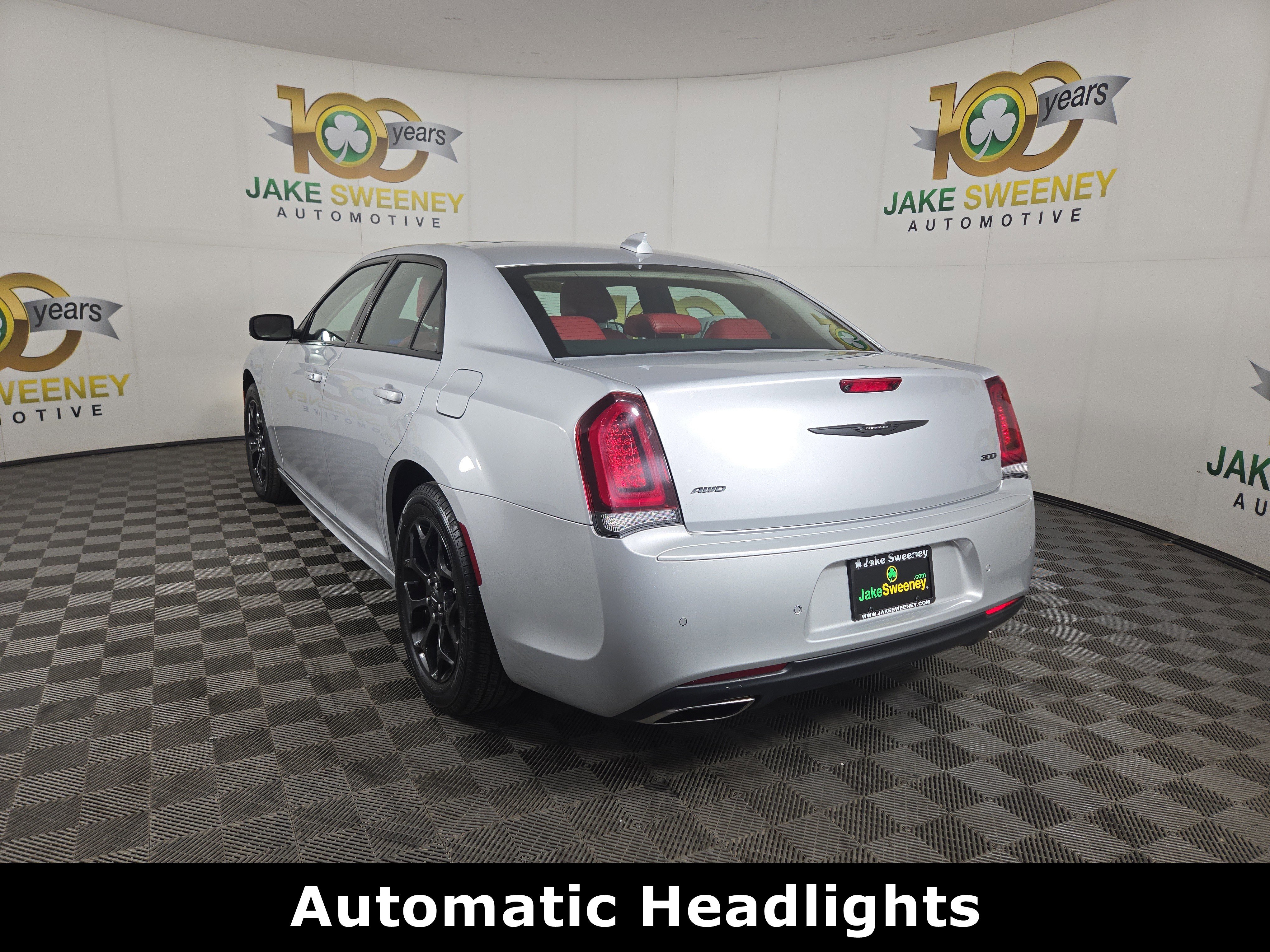 Used 2023 Chrysler 300 Touring L w/ Popular Equipment Group image 6