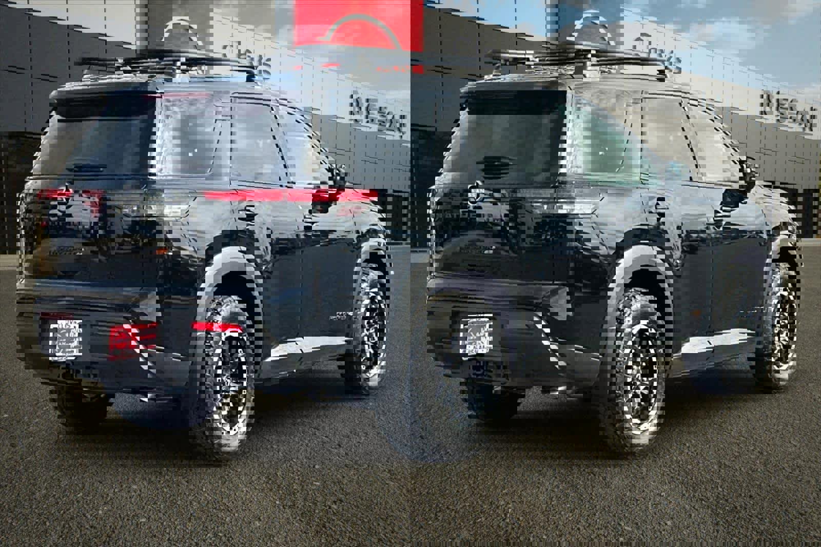 New 2025 Nissan Pathfinder Rock Creek image 3