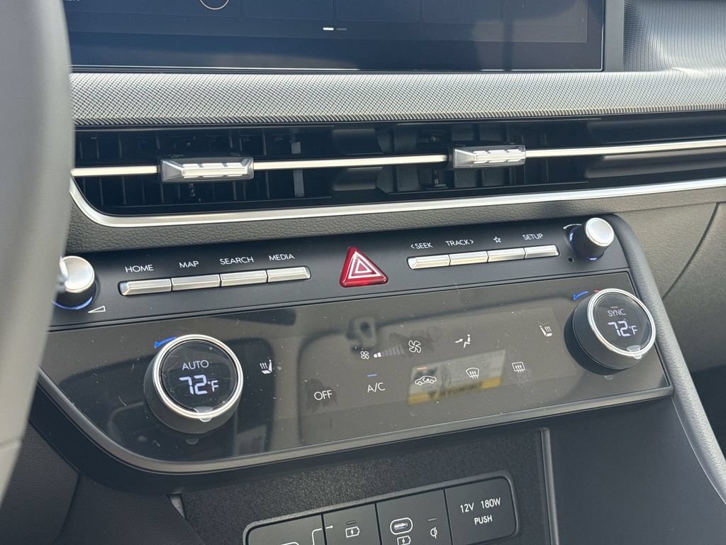 New 2026 Hyundai Sonata SEL FWD image 18