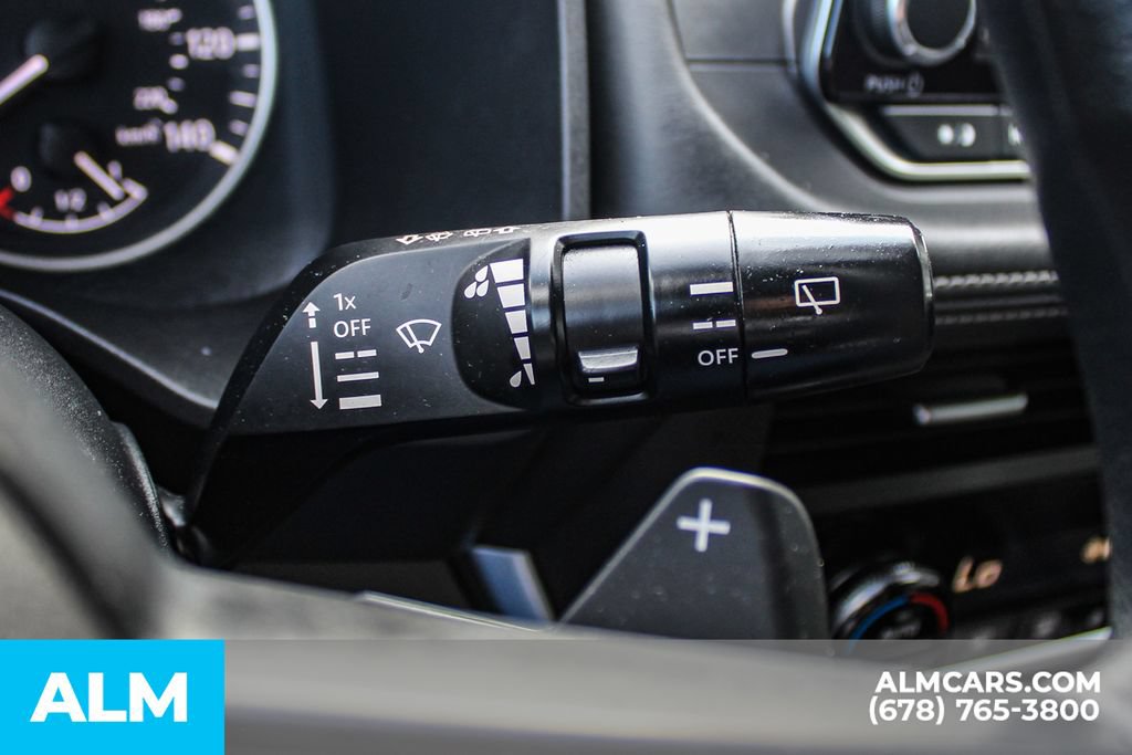 Used 2024 Nissan Rogue SV AWD/4WD image 30