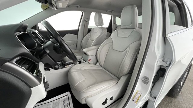 Used 2020 Jeep Cherokee Limited w/ Technology Group image 33