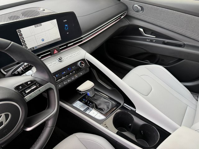 Certified 2024 Hyundai Elantra Limited image 26