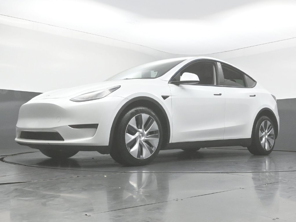 Used 2023 Tesla Model Y Long Range AWD/4WD image 43