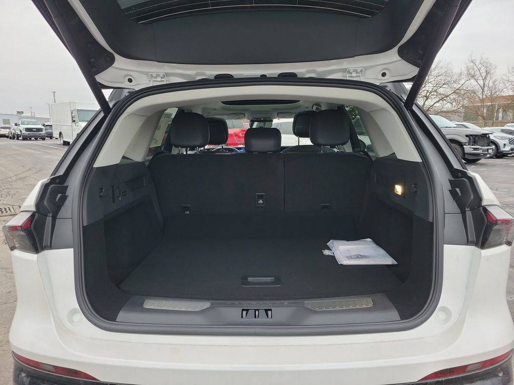 New 2026 Lincoln Nautilus Reserve image 10