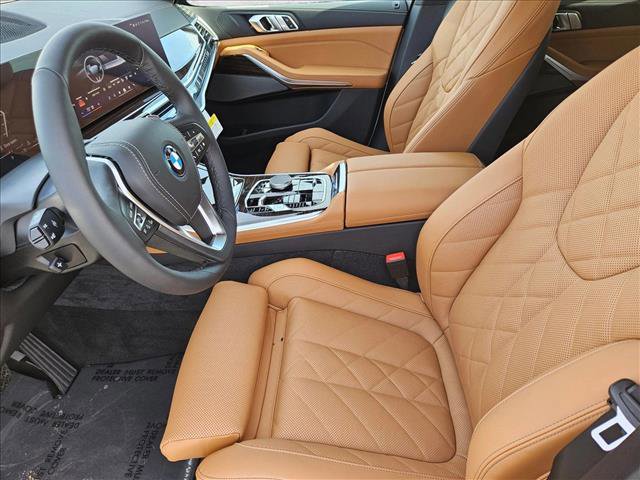 New 2026 BMW X5 xDrive50e w/ Premium Package image 15