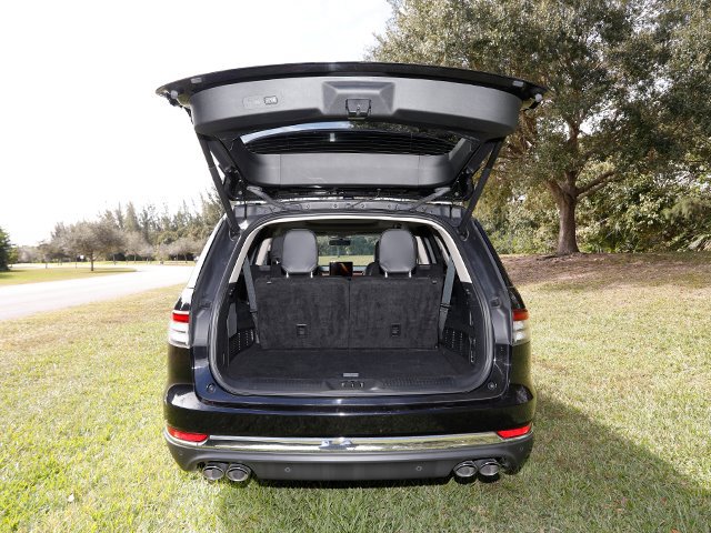 Used 2024 Lincoln Aviator Reserve AWD/4WD image 27