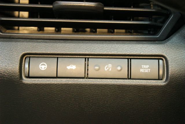 Used 2024 Nissan Altima 2.5 SR image 19