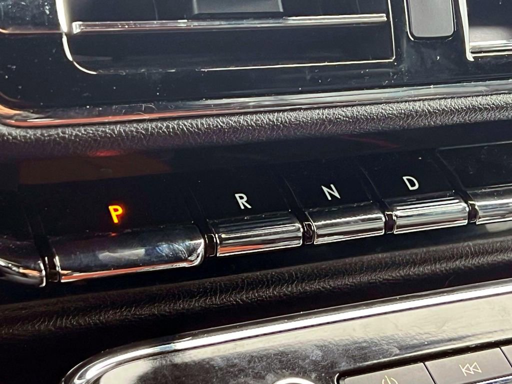 Used 2020 Lincoln Navigator L Reserve w/ Equipment Group 201A Reserve image 32