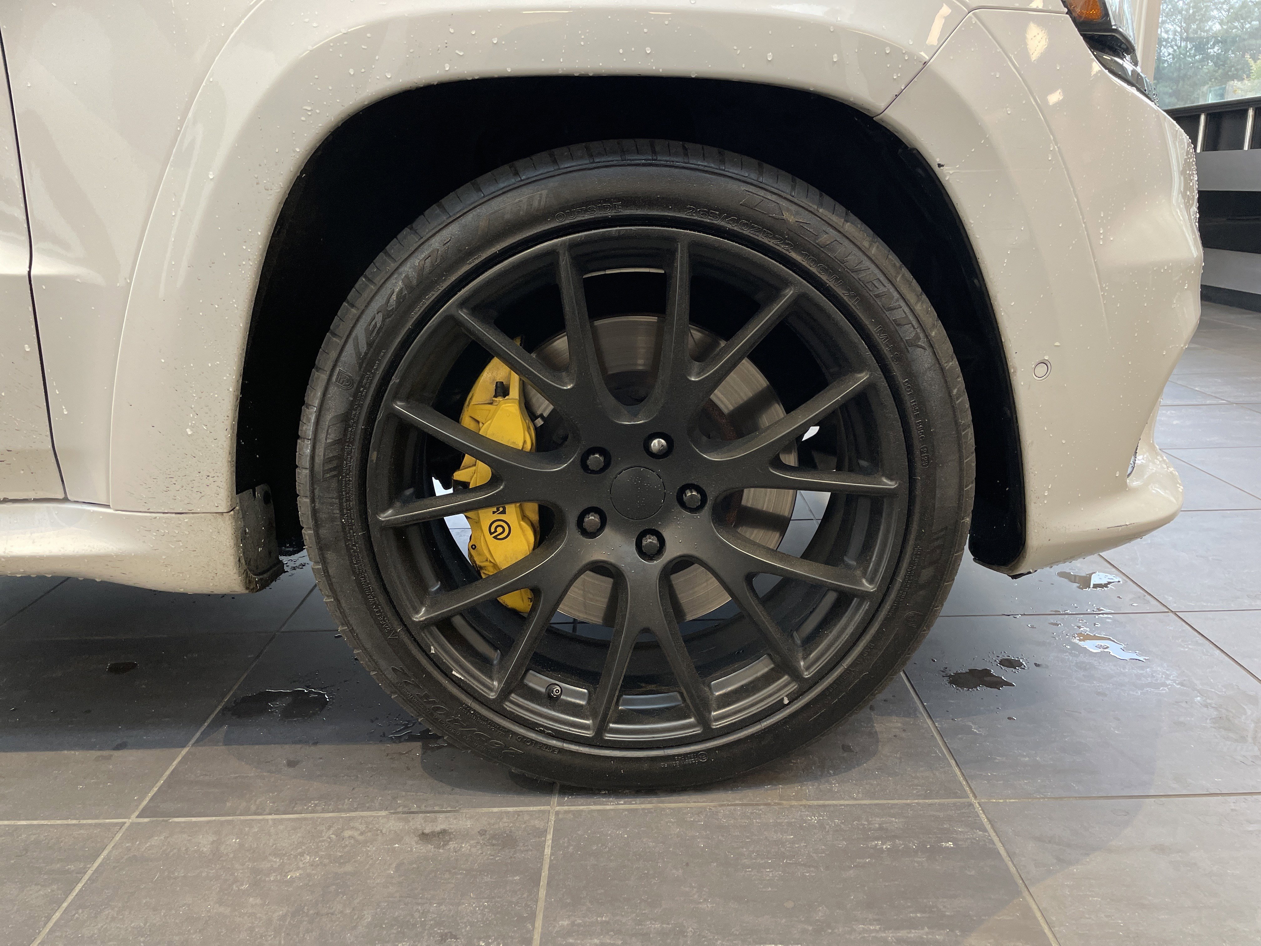 Used 2018 Jeep Grand Cherokee Trackhawk AWD/4WD image 12