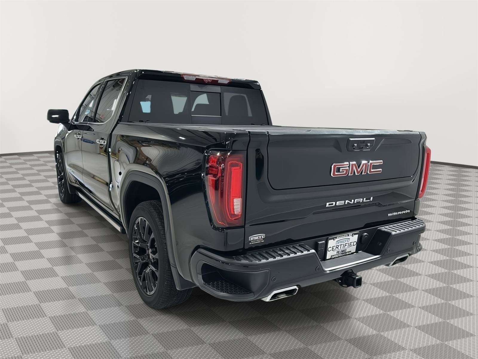 Used 2024 GMC Sierra 1500 Denali w/ Denali Reserve Package image 3
