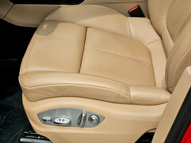 Used 2022 Porsche Macan AWD/4WD image 18