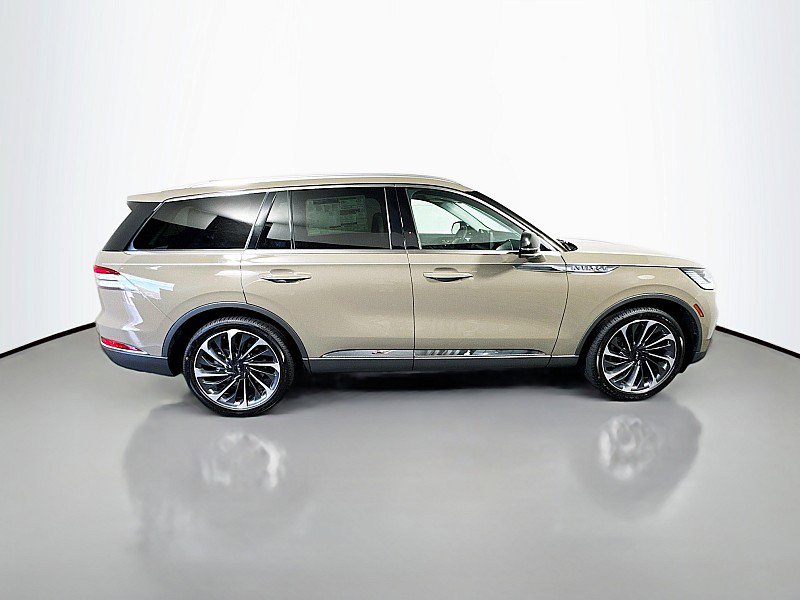 New 2025 Lincoln Aviator Reserve w/ Equipment Group 201A image 8