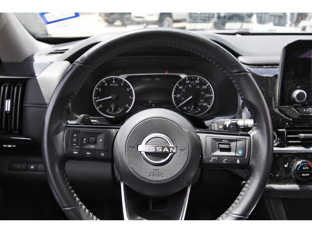 Used 2023 Nissan Pathfinder SV FWD image 6