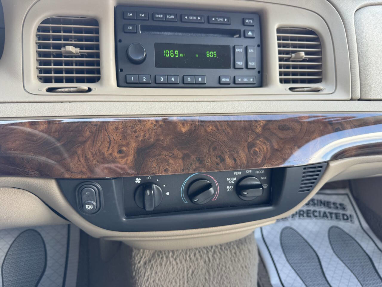 Used 2008 Mercury Grand Marquis GS image 28