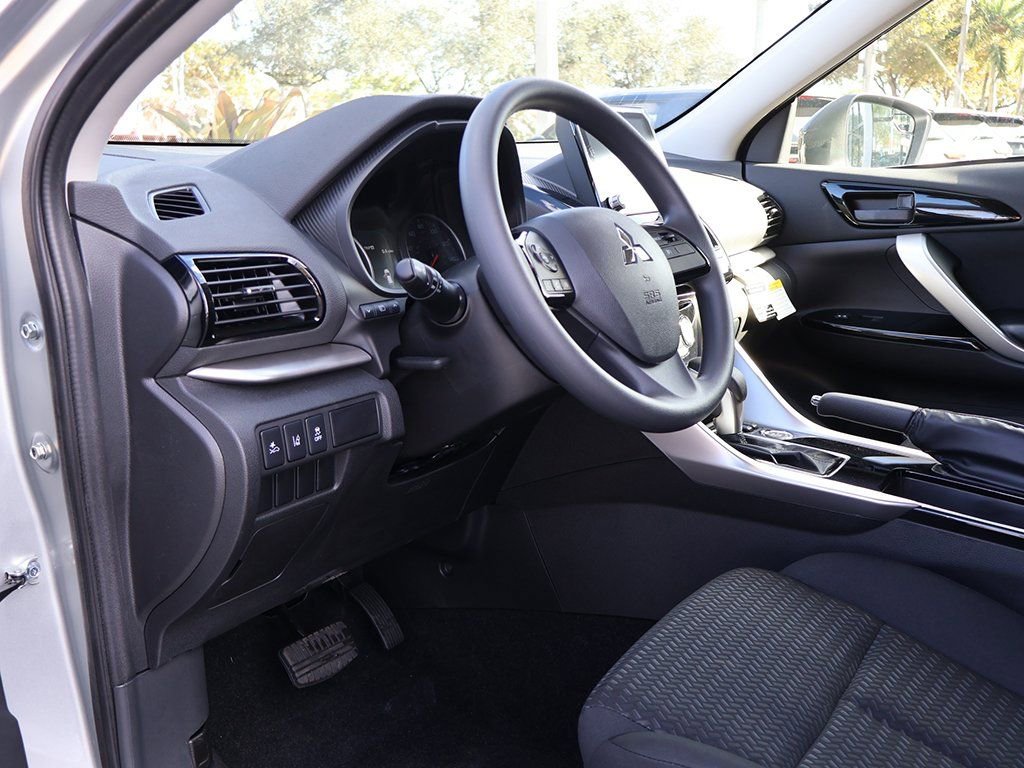New 2026 Mitsubishi Eclipse Cross LE image 23