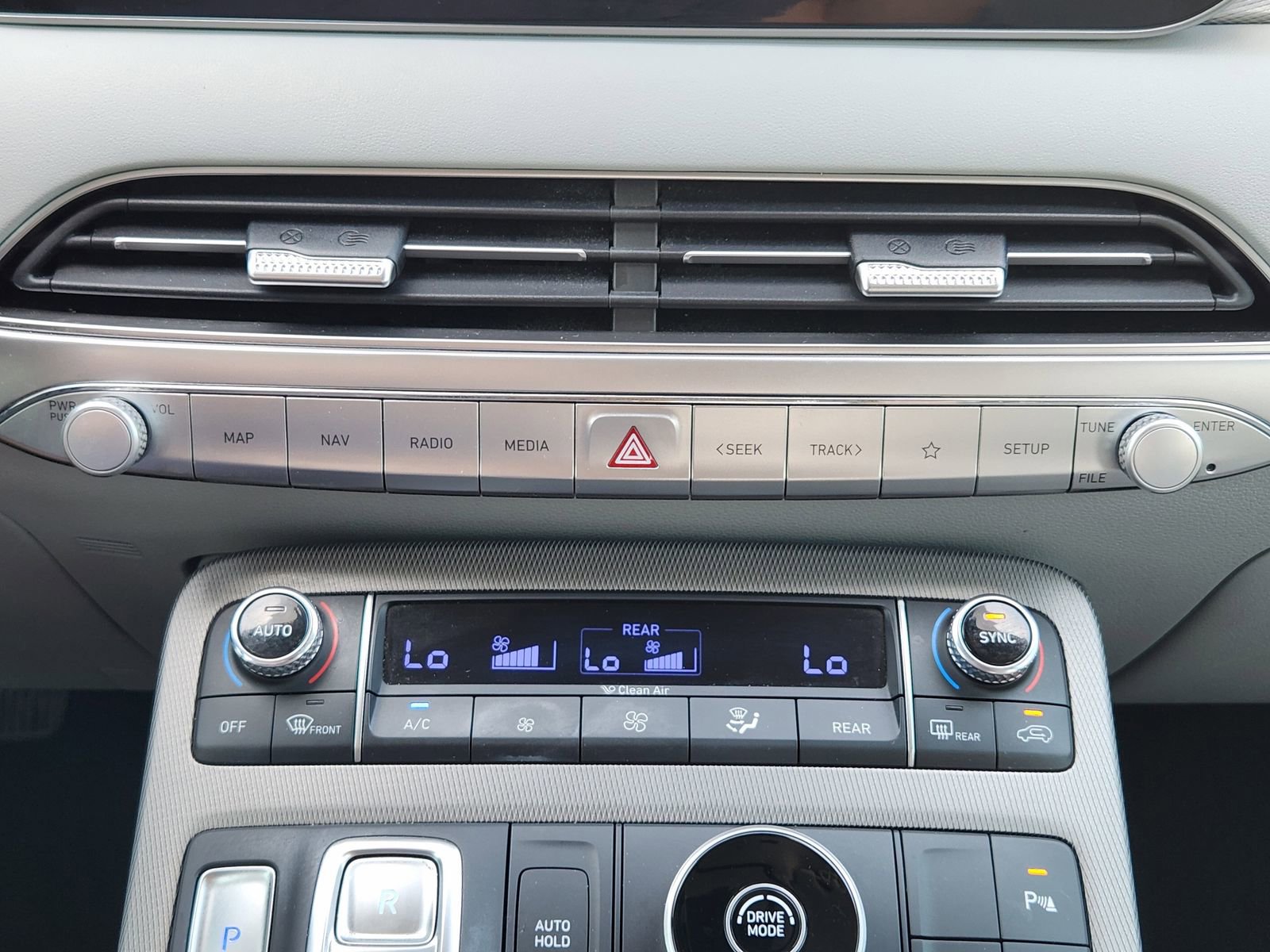 Used 2021 Hyundai Palisade SEL w/ Premium Package FWD image 25