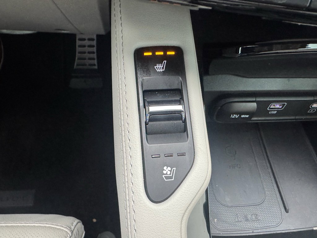 Used 2024 Kia Telluride SX image 23